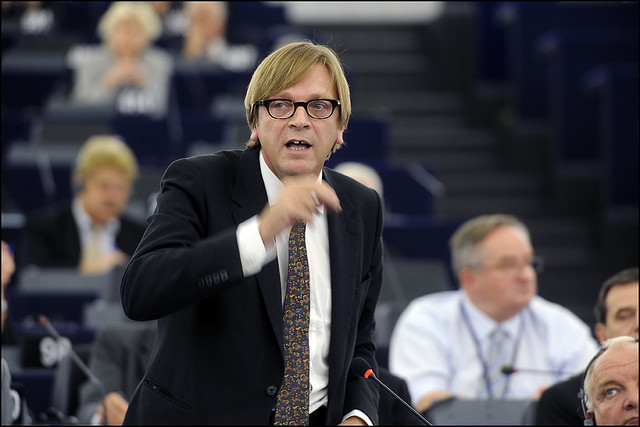 Face à la situation des migrants, l’UE a plus besoin de leadership que de murs