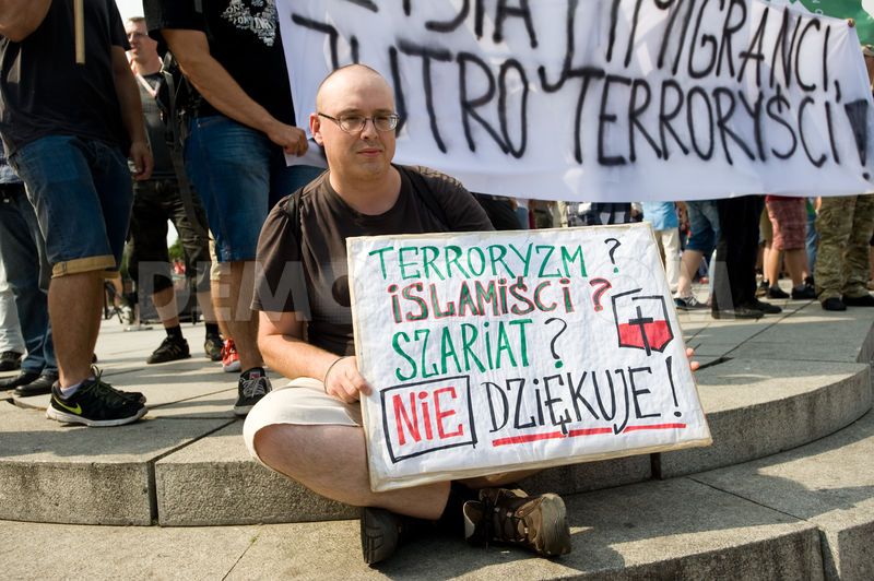 Des manifestations anti-islam secouent l’Europe centrale