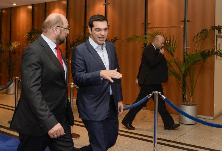 Le Parlement européen veut mieux superviser le renflouement grec