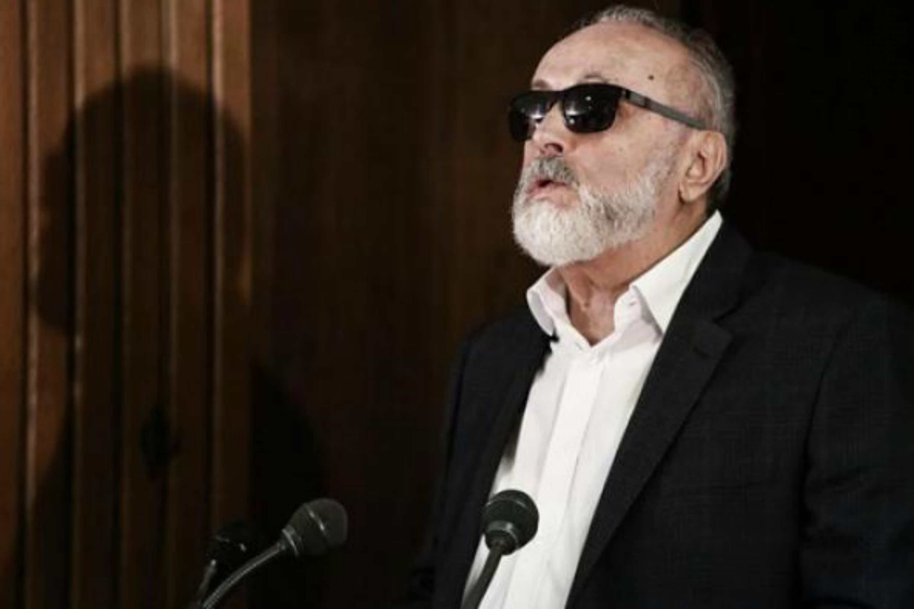 Le commissaire à la Santé refuse de se rendre en Grèce