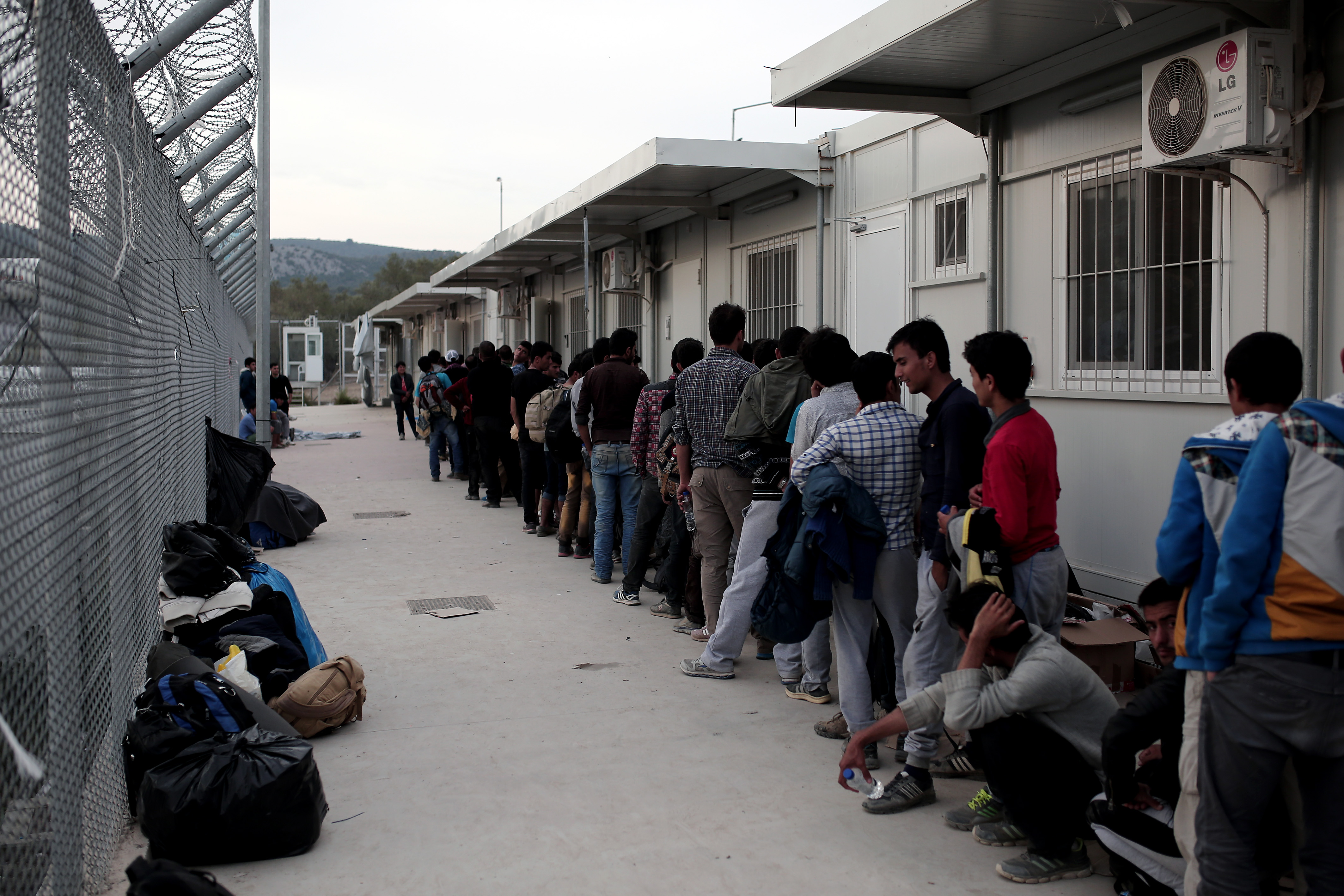 Les hotspots sont devenus des prisons, dénonce l’HCR