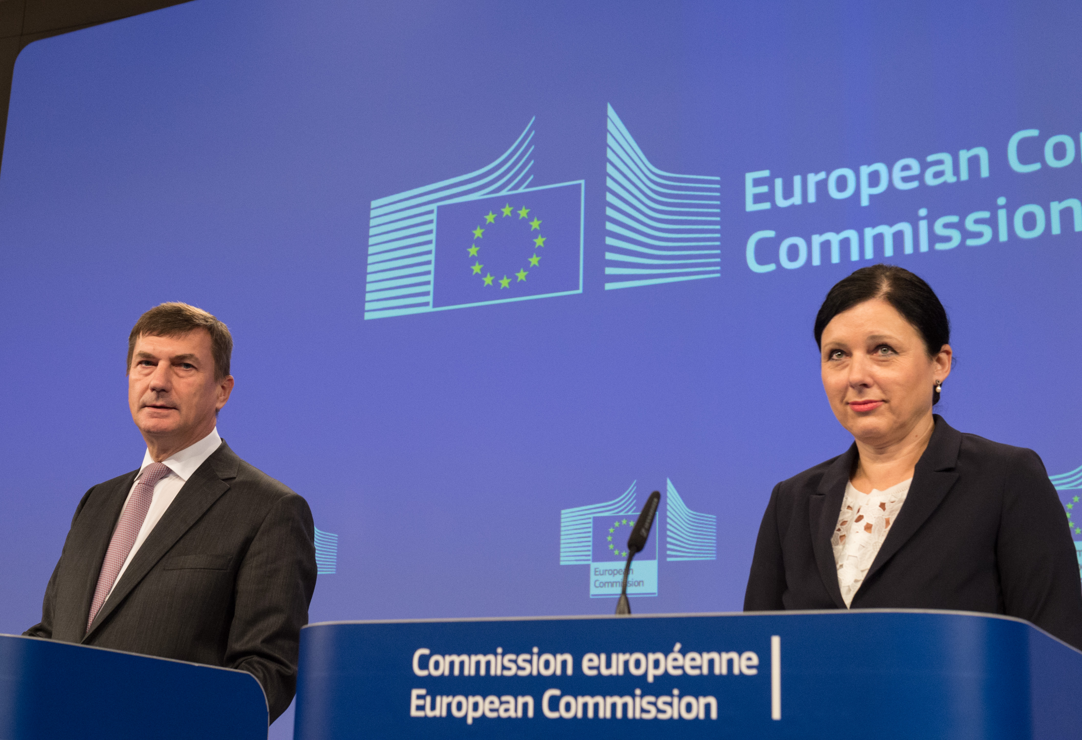 La Commission promet un nouveau Safe Harbor pour début 2016