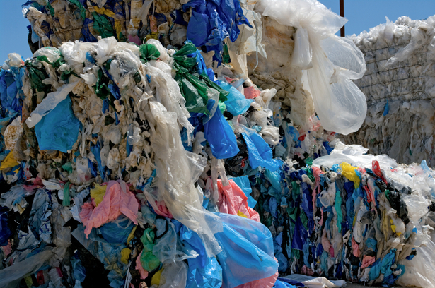 Sursis de 6 mois en vue pour les sacs plastique en France