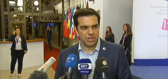 La Commission soutient Tsipras dans sa tentative de conforter sa majorité
