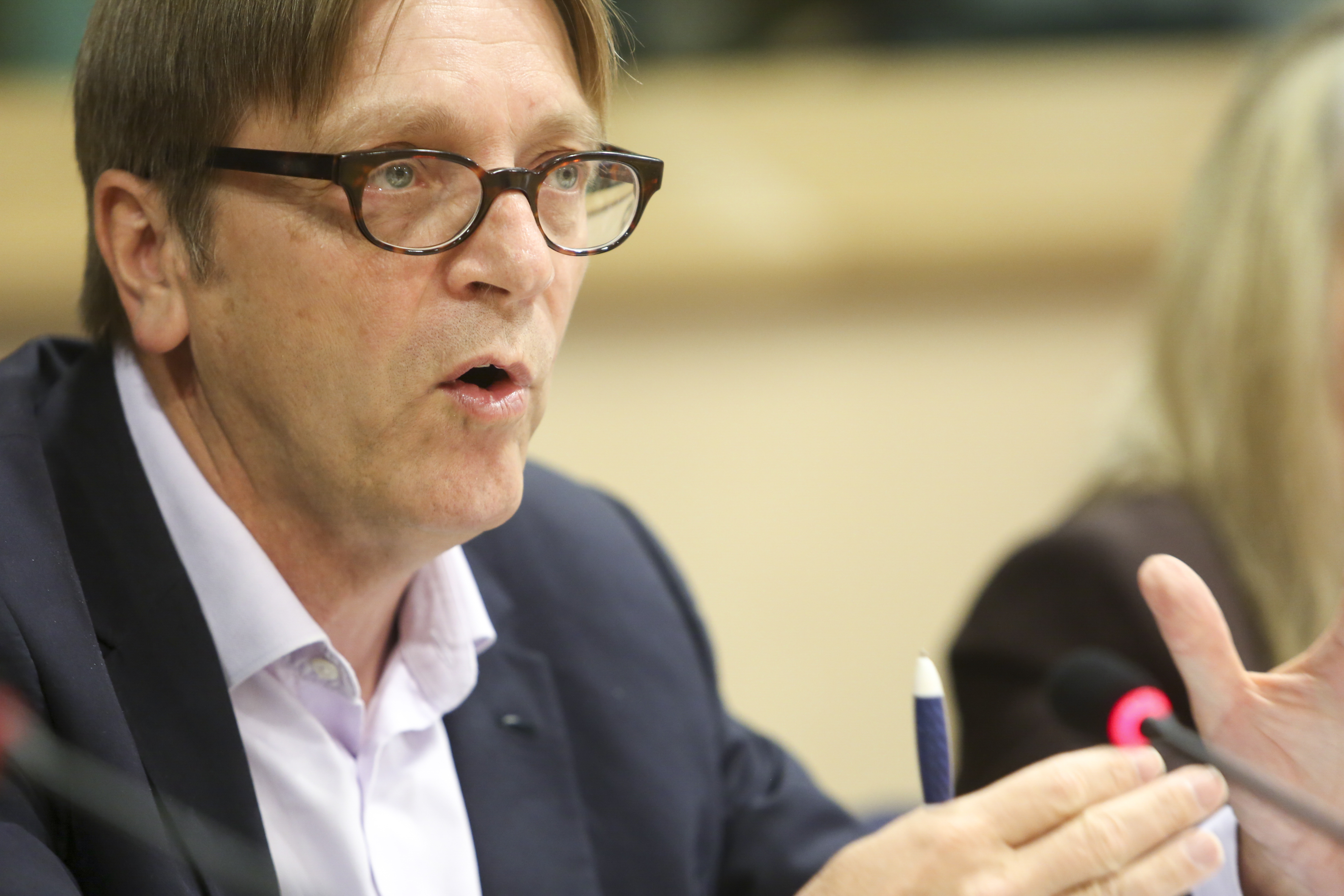 Guy Verhofstadt condamne l’échec de l’UE en matière de renseignement