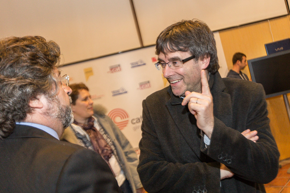 L'indépendantiste Carles Puigdemont élu président de la Catalogne