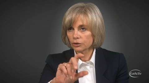 Elisabeth Guigou: "La Commission doit être plus politique"