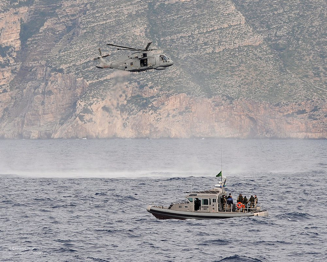 Le renvoi des réfugiés secourus en mer vers la Turquie fait débat en Allemagne