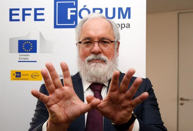 Cañete défend le rôle environnemental du plan Juncker