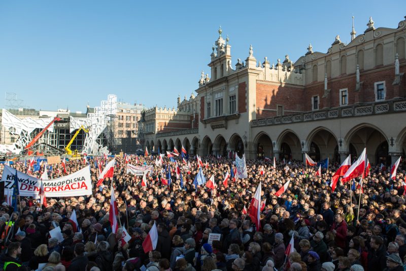 Le Parlement européen préoccupé par l’état de la démocratie en Pologne