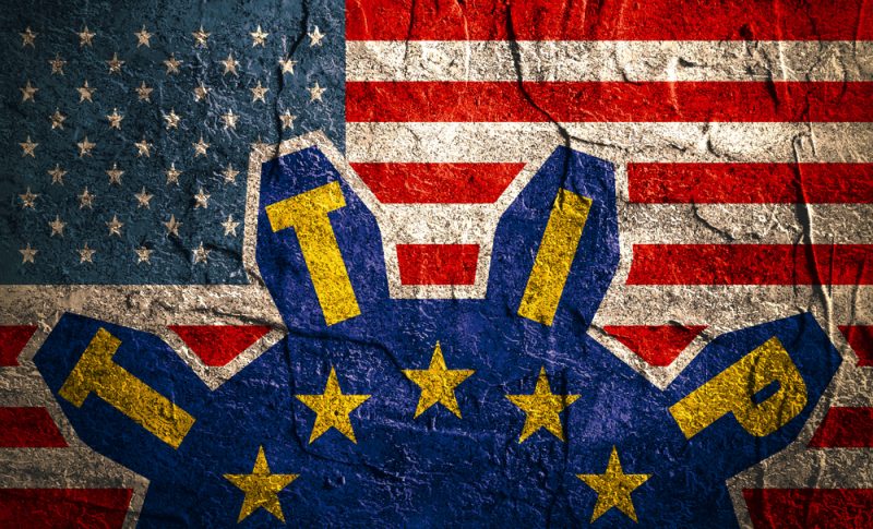 TTIP : l’Union européenne ne réduira pas au silence le Parlement français