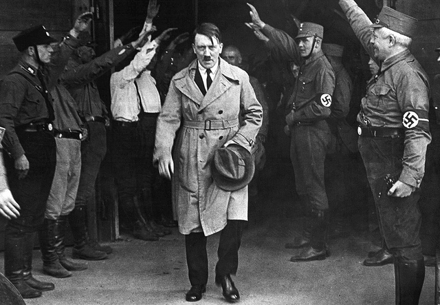 Tusk s’indigne de la comparaison entre l’UE et Hitler dans la campagne du Brexit