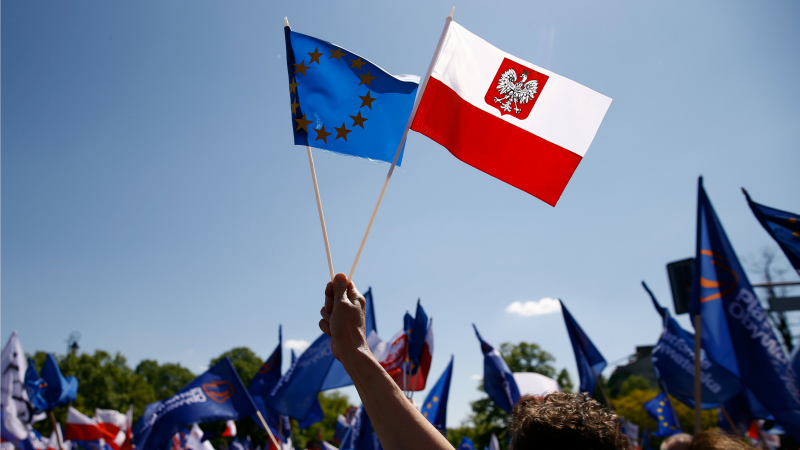 La Pologne balaye les critiques de Bruxelles sur l'Etat de droit