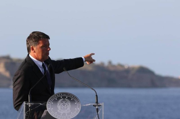 Matteo Renzi menace de veto le budget de l'UE