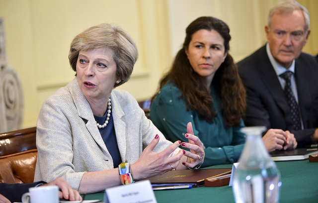 Theresa May réclame un plan d'action pour sortir de l'UE
