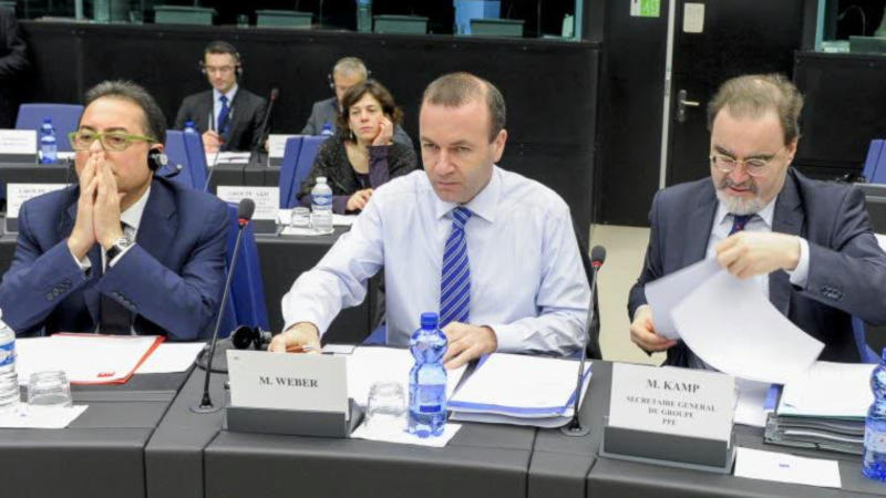 La grande coalition en passe d'exploser au Parlement européen