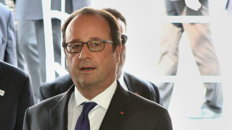 Hollande critique les sanctions américaines contre les firmes européennes