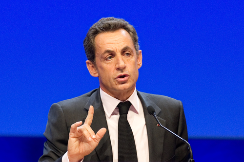 Sarkozy mise sur les référendums pour remporter l'investiture présidentielle