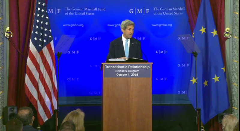 John Kerry lance un appel pour une Europe unie