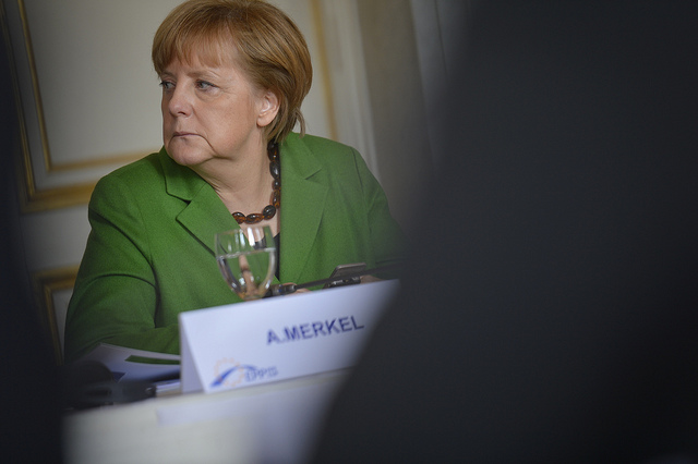 Merkel est une cible de la propagande russe selon la Commission