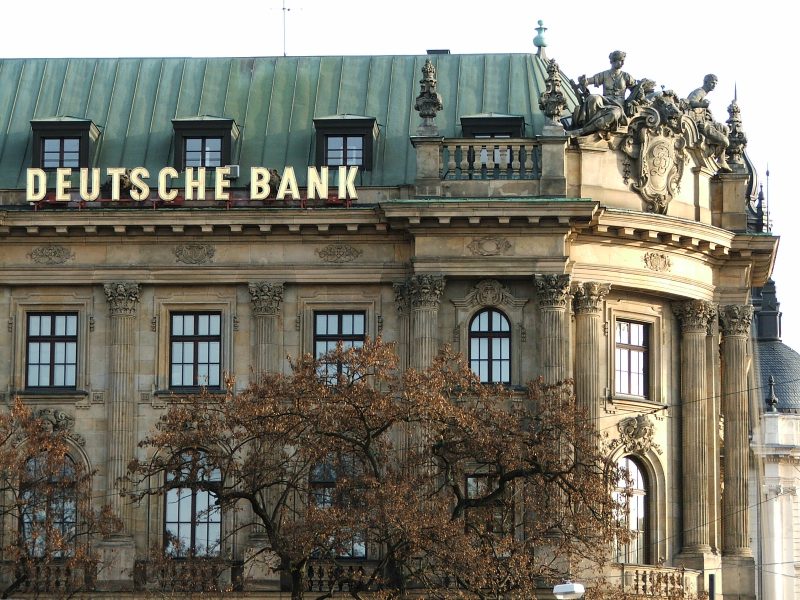 Le Parlement européen suit les banques contre les règles de Bâle