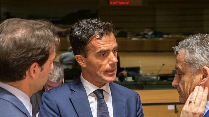 Le contrat maltais de Sandro Gozi crée une nouvelle polémique