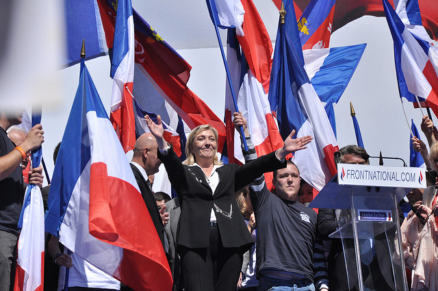 Le FN juge l'accord de Paris sur le climat "bancal"
