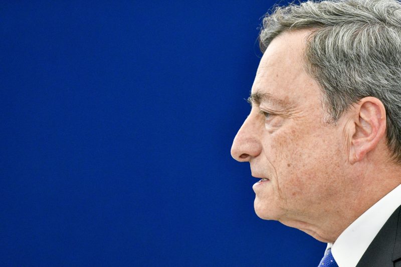Le Parlement européen interpelle Draghi sur les créances douteuses