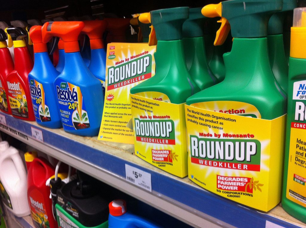 roundup-glyphosate-monsanto-creditglobal-justice-now-flickr