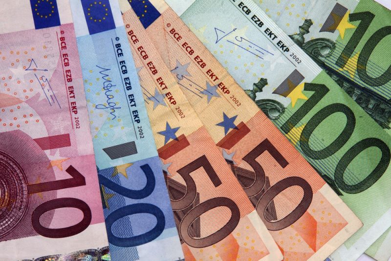 Revenu universel, solution particulière