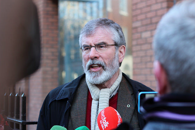 Gerry Adams juge inévitable le rétablissement des frontières en Irlande