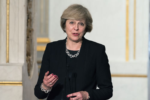 May promet de consulter les députés avant l'accord final avec l'UE