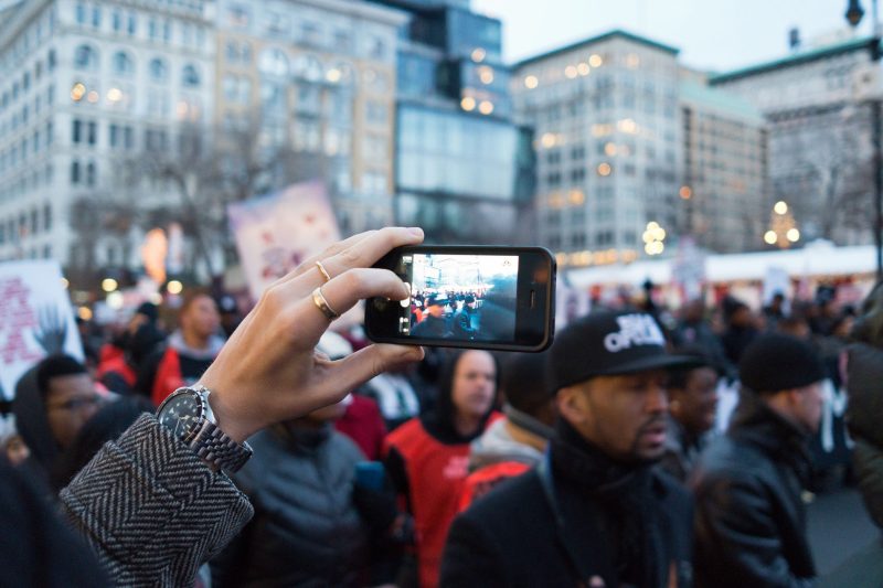 Les médias traditionnels peuvent-ils combattre le populisme sur Internet?