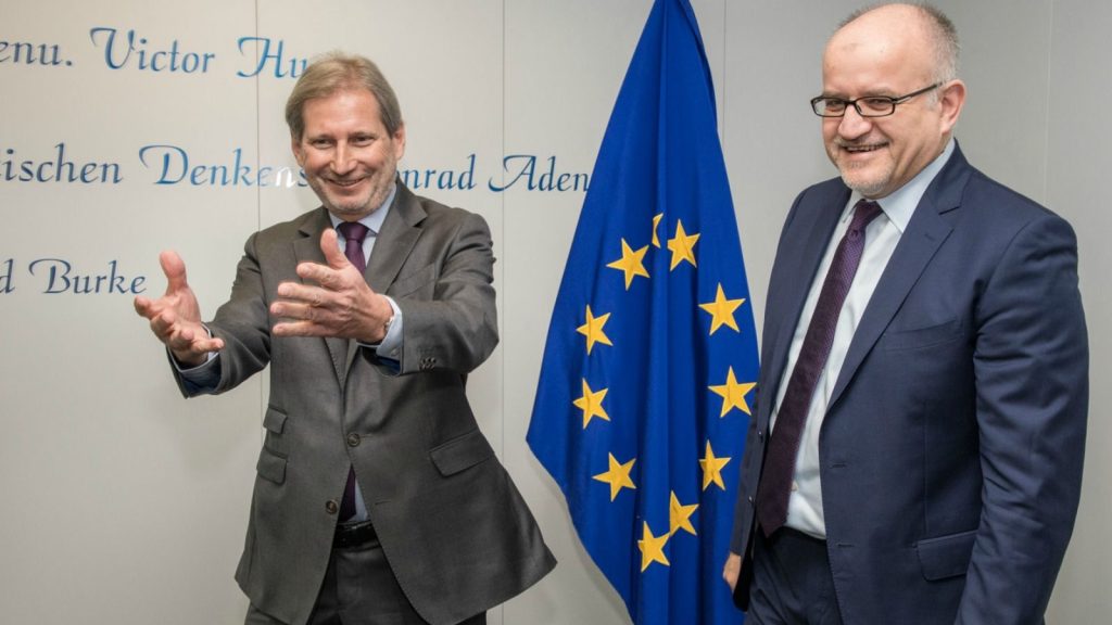 Srdjan Darmanović, to the right,  & Johannes Hahn