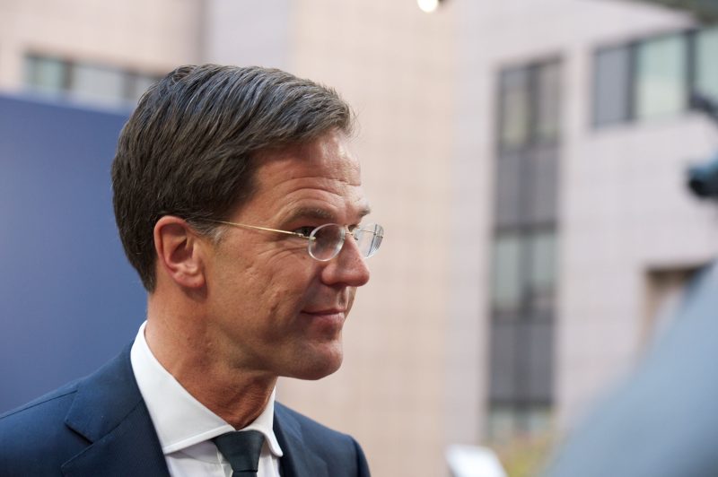 La victoire des libéraux aux Pays-Bas réconforte les europhiles