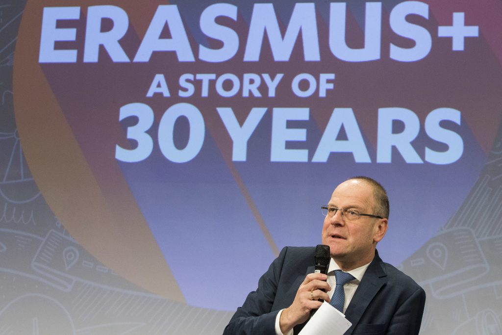 Press conference by Tibor Navracsics, Member of the EC in charge of Education, Culture, Youth and Sport, on the Erasmus+ 30th anniversary