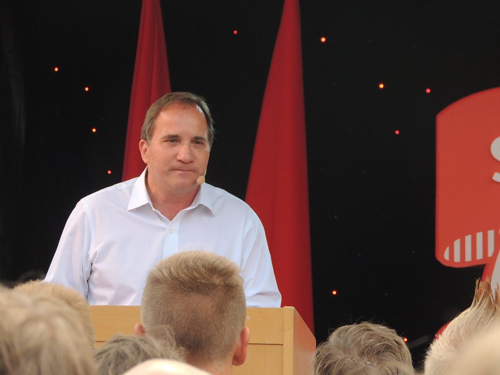 Stefan_Löfven_at_the_Swedish_Social_Democratic_Youth_League&rsquo;s_general_election_camp_2014_(14844905522)