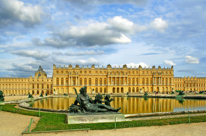 Versailles, un sommet pour redorer l'image de l'Europe