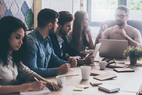 Erasmus+ pourrait faire plus pour l'égalité des genres