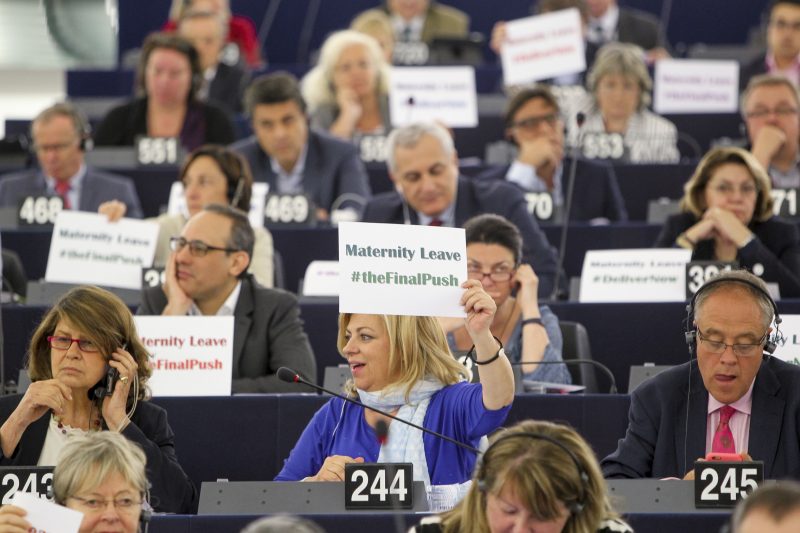 Bruxelles relance son projet de congé maternité européen