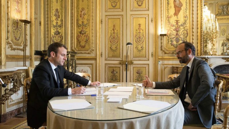 Le gouvernement reporte plusieurs réformes fiscales pour contenir le déficit