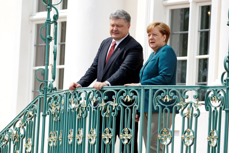 Merkel veut un sommet sur l’Ukraine pour relancer les efforts de paix