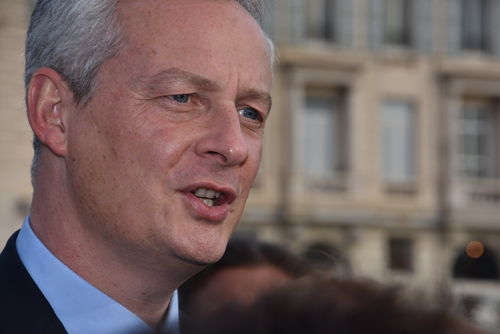 Paris réaffirme ses engagements sur la réduction des déficits