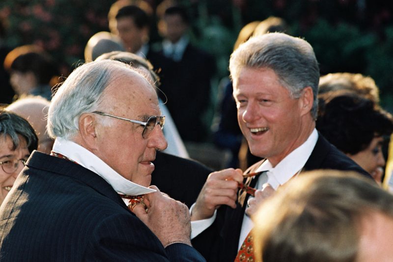 Bill Clinton attendu pour l’hommage à Helmut Kohl