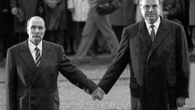 Mitterrand et Kohl : Marcel Mochet raconte l’histoire de sa photo historique
