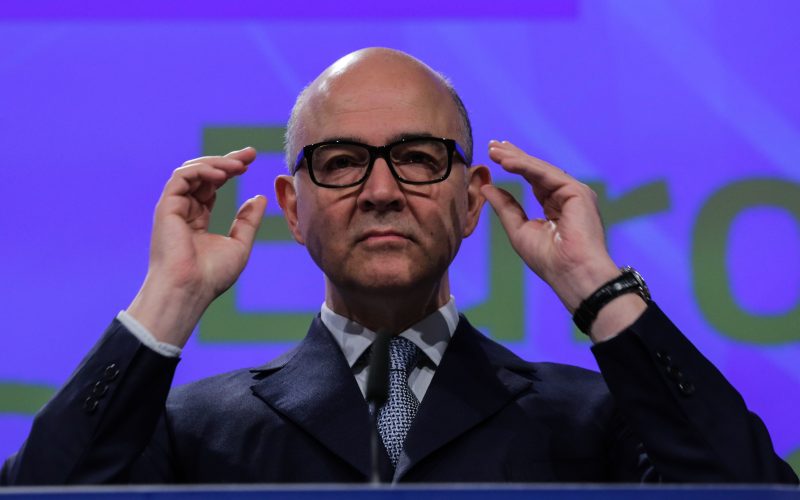 Pour Moscovici, la Grèce entrevoit la «lumière au bout de l'obscurité»