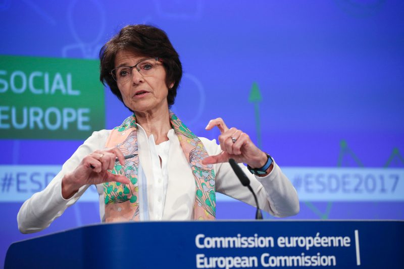 Bruxelles critique le sous-investissement dans la jeunesse