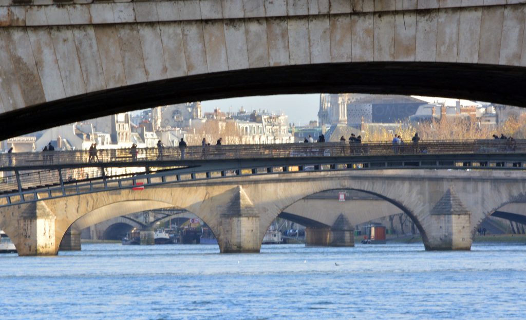 Paris_bridges_river_Seine_CREDIT[Pug Girl_Flickr]