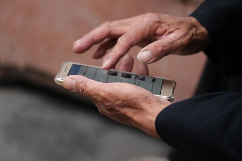 Un agent de santé numérique pour aider les migrants