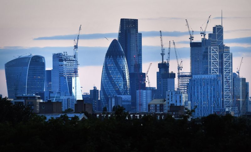 Brexit: les négociateurs sous la pression des entreprises